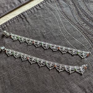 Pair of silver anklets - NWOT